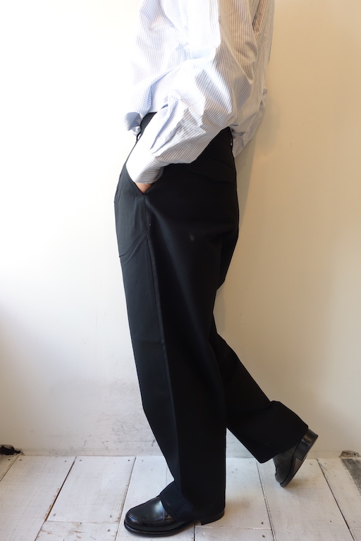 Graphpaper』”Double Cloth Peach Two Tuck Pants” ｜ 福岡市今泉の 