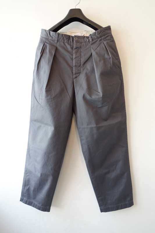 Graphpaper』”Westpoint Chino Tuck Tapered Pants” ｜ 福岡市今泉の 